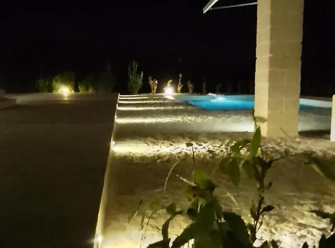 Oasi Degli Allori Bed & Breakfast 3*