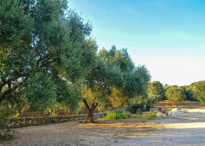 Oasi Degli Allori Bed & Breakfast 3*