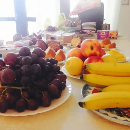Oasi Degli Allori Bed & Breakfast *